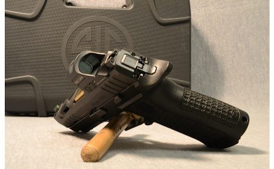 Sig Sauer ~ P320 Custom Works ~ 9mmx19 - Image 4 of 5