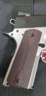 Roberts Defense Super Grade 2 Tone Pro 45 acp 1911 - 5 of 12