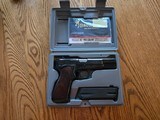 Browning Hi-Power 9mm Luger Mint in box appears unfired made in 1995 - 1 of 13 Browning Hi-Power 9mm Luger Mint in box appears unfired made in 1995 - 1 of 13