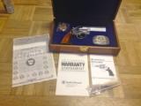 Smith & Wesson US Treasury Bicentennial 1779-1989, #168 of 600 made, model 686-3, 357mag, unfired, NIB, wooden case, buckle, coin - 1 of 12