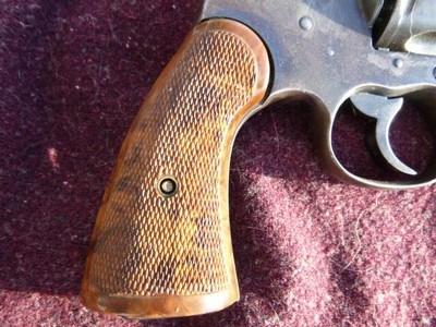 Colt New Service 6