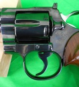 Colt Python 6 inch Blued in 357 magnum made in 1977 made in 1977 - LIKE NEW! - 4 of 19
