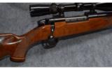 Weatherby Mark V .300 Wby Mag - 2 of 9