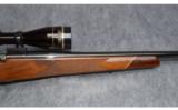 Weatherby Mark V .300 Wby Mag - 5 of 9
