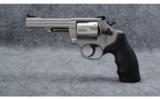 Smith & Wesson 66-8 .357 Magnum - 2 of 3
