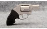 Charter Arms Undercover .32 Magnum - 1 of 2