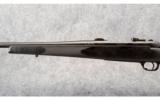 Weatherby Mark V .300 Wby Mag - 2 of 6