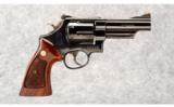 Smith & Wesson 29-2 .44 Magnum - 1 of 4