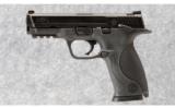 Smith & Wesson M&P 40 with Safety .40 S&W - 4 of 4