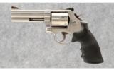 Smith & Wesson 686-5 Plus .357 Magnum - 4 of 4