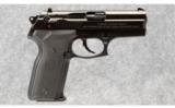Stoeger Cougar 8040 F .40 S&W - 1 of 4