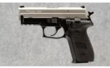 Sig Sauer P229R .40 S&W - 4 of 4