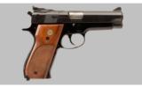Smith & Wesson 39-2 9 MM - 1 of 4