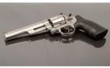 Smith & Wesson 629-6 Classic .44 Magnum - 1 of 5