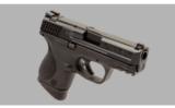 Smith & Wesson M&P 40c .40 S&W - 1 of 3