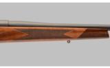 Weatherby Mark V Sporter .257 Wby Mag - 2 of 9