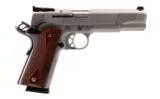 Smith & Wesson SW1911 .45 ACP - 1 of 4