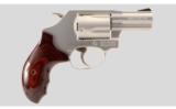 Smith & Wesson 60-14 Lady Smith .357 Magnum - 1 of 4