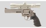 Smith & Wesson 686-6 PLUS .357 Magnum - 4 of 4