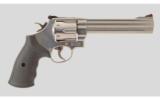 Smith & Wesson 629 Classic .44 Magnum - 1 of 4