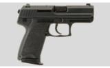 Heckler & Koch USP Compact .40 S&W - 1 of 4