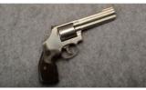 Smith & Wesson ~ 686-6 ~ .357 Magnum - 1 of 6