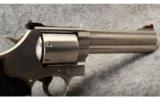 Smith & Wesson ~ 686-6 ~ .357 Magnum - 3 of 6