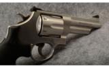Smith & Wesson ~ 629-6 ~ .44 Magnum - 3 of 6