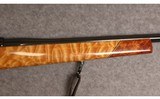 Weatherby~Mark V~.300 Wby Mag - 4 of 12