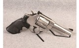 Smith & Wesson ~ 629-6 ~ .44 Magnum - 1 of 2