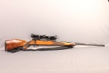 Weatherby ~ Mark V ~ .300 Weatherby Magnum - 1 of 10