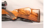 Weatherby ~ Mark V ~ .300 Weatherby Magnum - 7 of 10