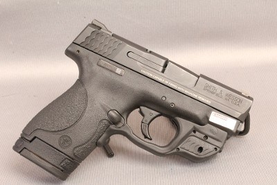 Smith & Wesson ~ M&P 40 Shield ~.40 S&W