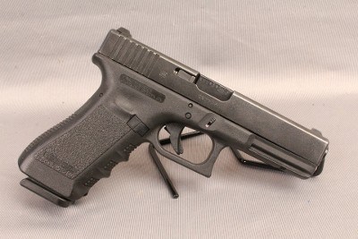 Glock ~ 22 ~ .40 S&W
