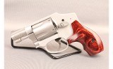 Smith & Wesson ~ 642-2 Lady Smith ~ .38 Spl + P - 3 of 3