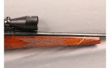 Weatherby ~ Mark V ~ .300 Weatherby Magnum - 4 of 12