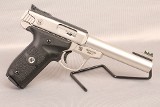 Smith & Wesson ~ SW22 Victory ~ .22 LR