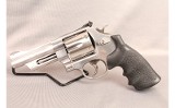 Smith & Wesson ~ 629-5 ~ .44 Magnum - 4 of 4