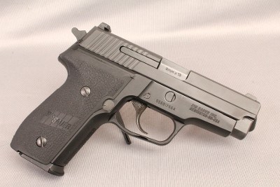 SIG SAUER ~ M11-A1 ~ 9mm