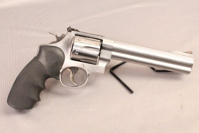 Smith&Wesson~629-6~44 MAG - Image 1 of 3