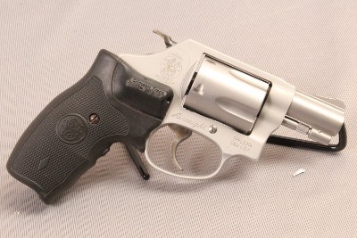 Smith&Wesson~637-2~38 SPL+P - Image 1 of 3