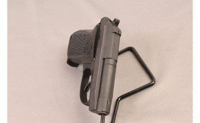 Beretta ~ Tomcat ~ .32 Auto - Image 2 of 3