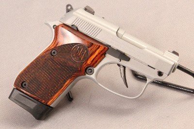 Beretta~30X Tomcat~32 ACP - Image 1 of 3