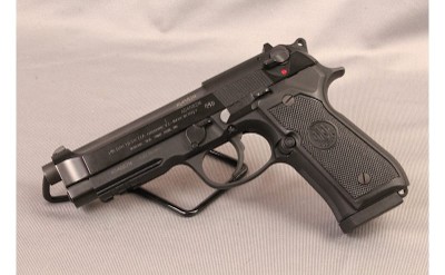 Beretta ~ 96A1 ~ .40 S&W - Image 2 of 2