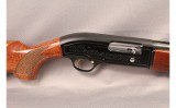 Beretta ~ A303 ~ 12 Gauge - Image 3 of 12