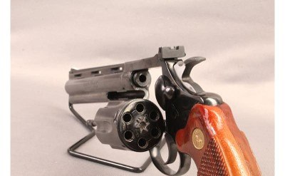 Colt ~ Diamondback ~ .22 LR - Image 3 of 3