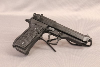Beretta ~ 92 FS ~ 9mm Parabellum - Image 1 of 2