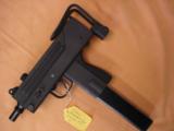 Military
Armament Corp. Ingram
M-10 full-auto pistol - 1 of 10