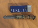 Beretta Airlight Folder with Guthook