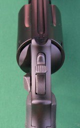Smith &Wesson Governor Revolver, 45LC, .45 ACP,.410 Shotgun - 14 of 15